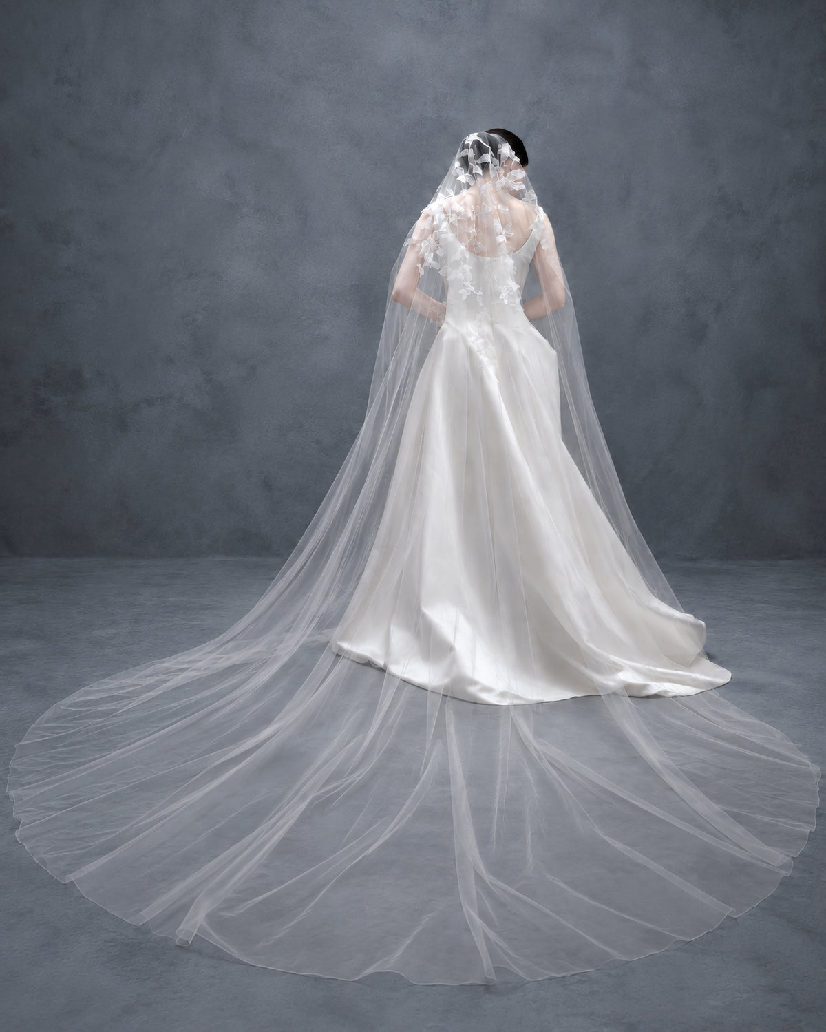 Scattered Lace Mantilla Veil
