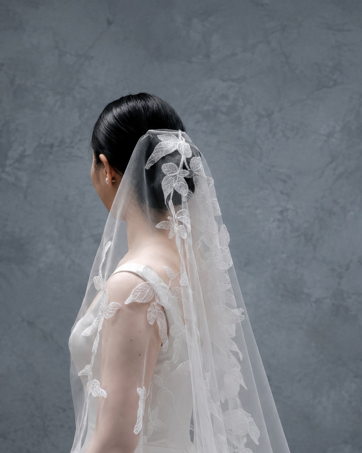 Scattered Lace Mantilla Veil