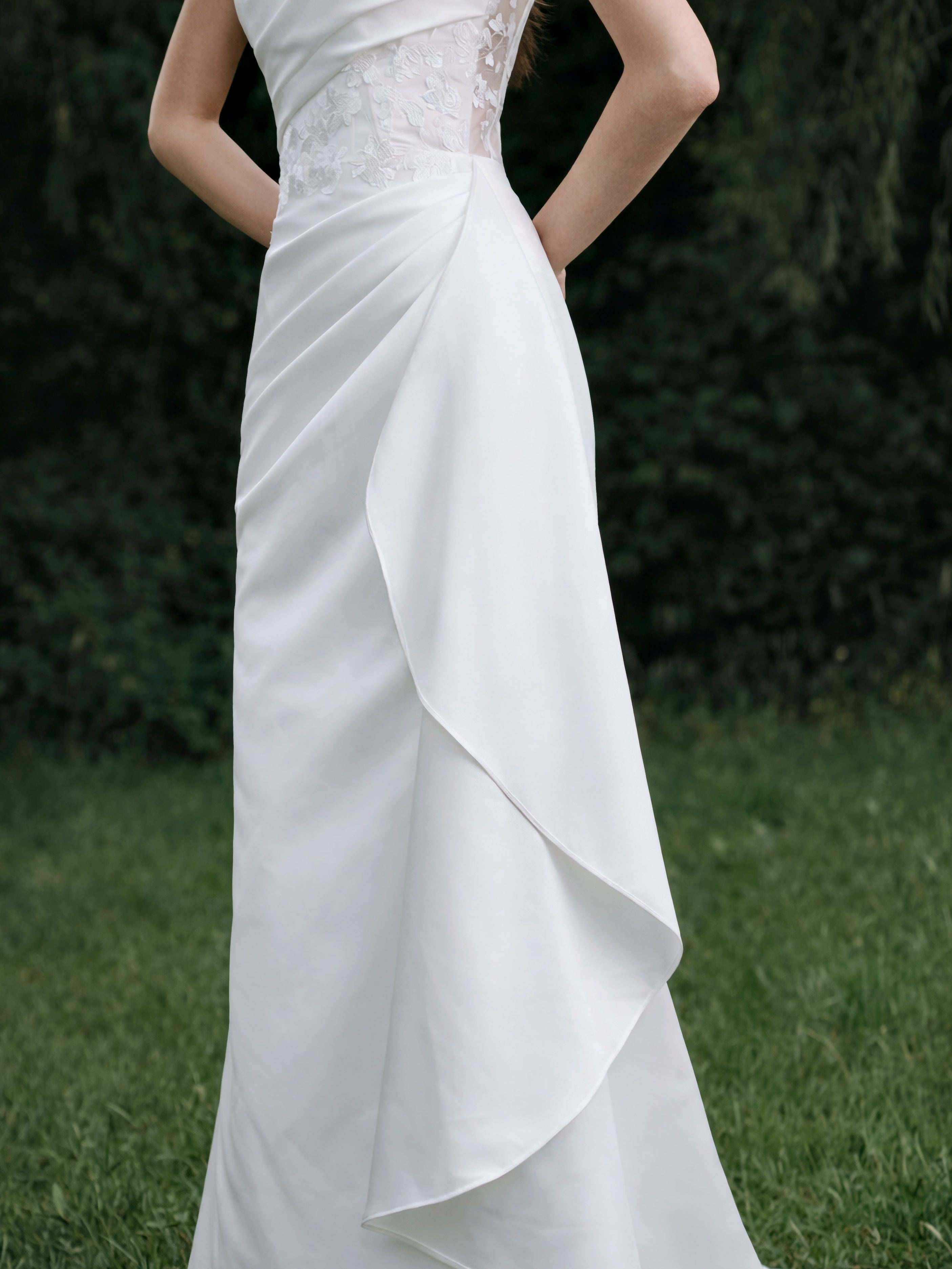 Strapless Sweetheart Satin Wedding Dress
