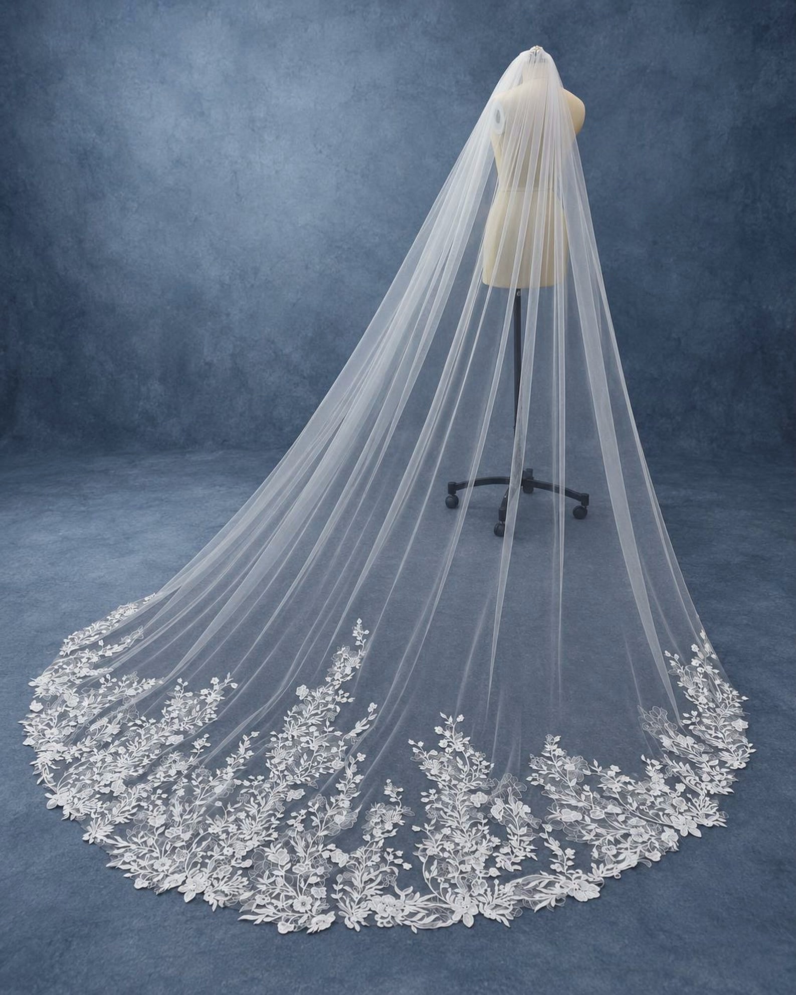Floral Lace Appliqué Edge Wedding Veil