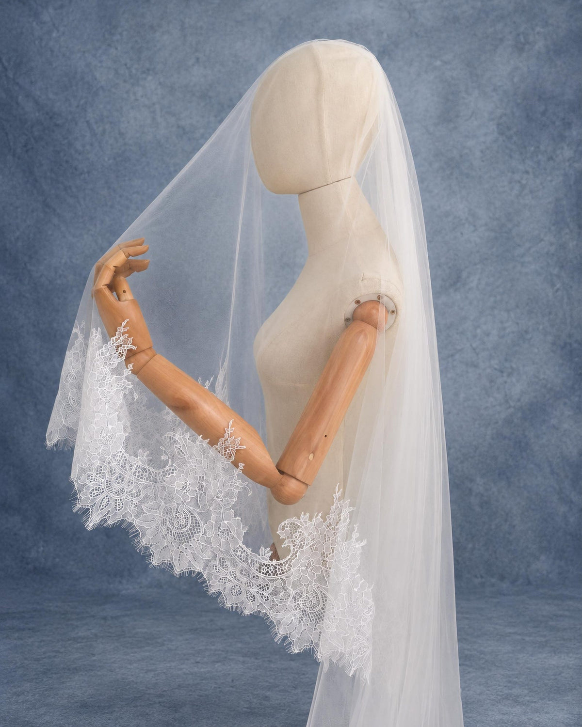 Chantilly Lace Blusher Veil