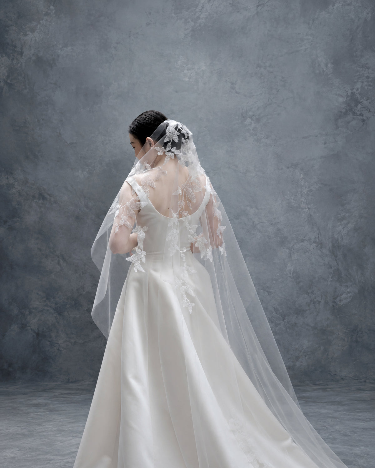 Scattered Lace Mantilla Veil