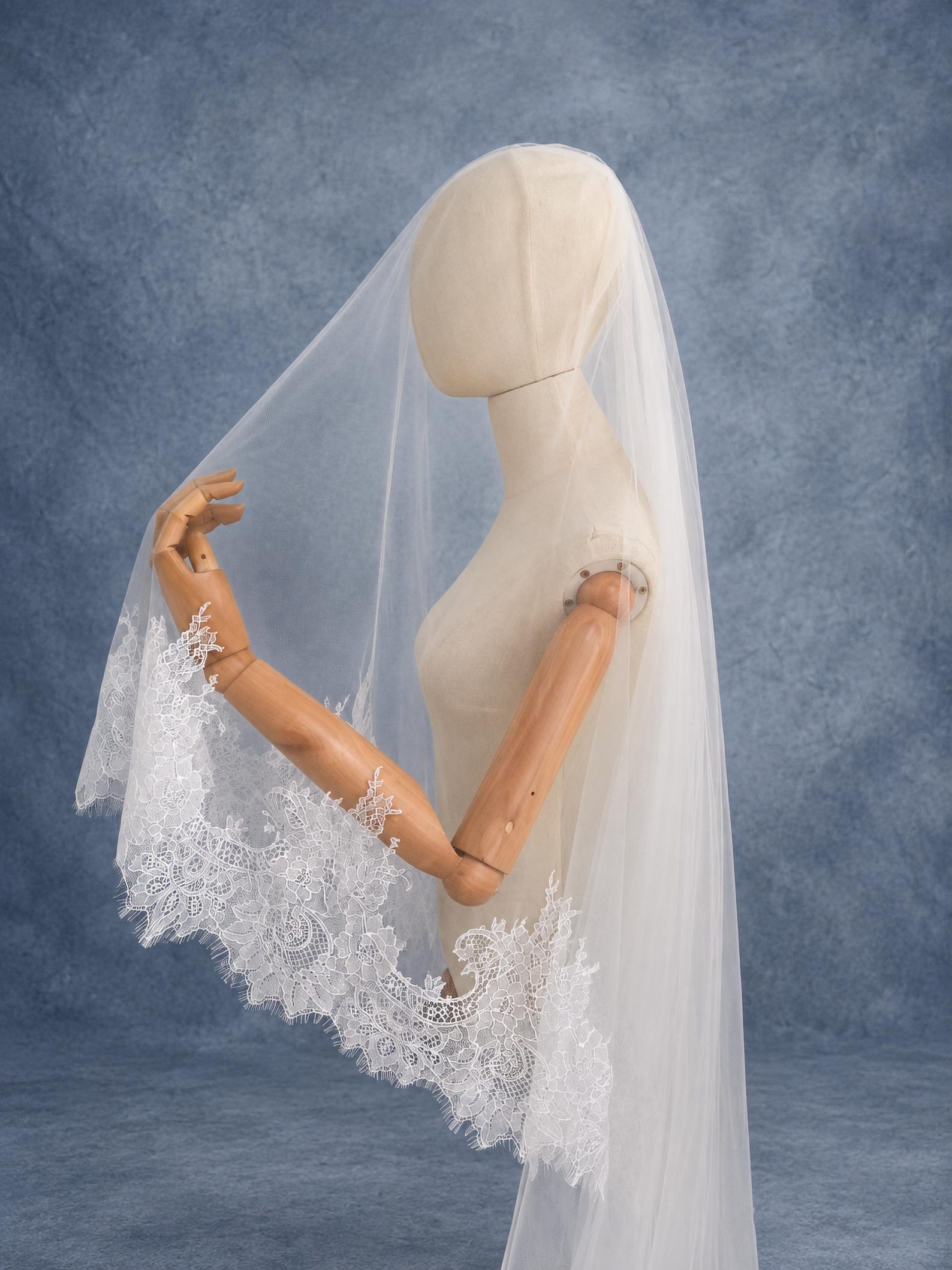 Chantilly Lace Blusher Veil