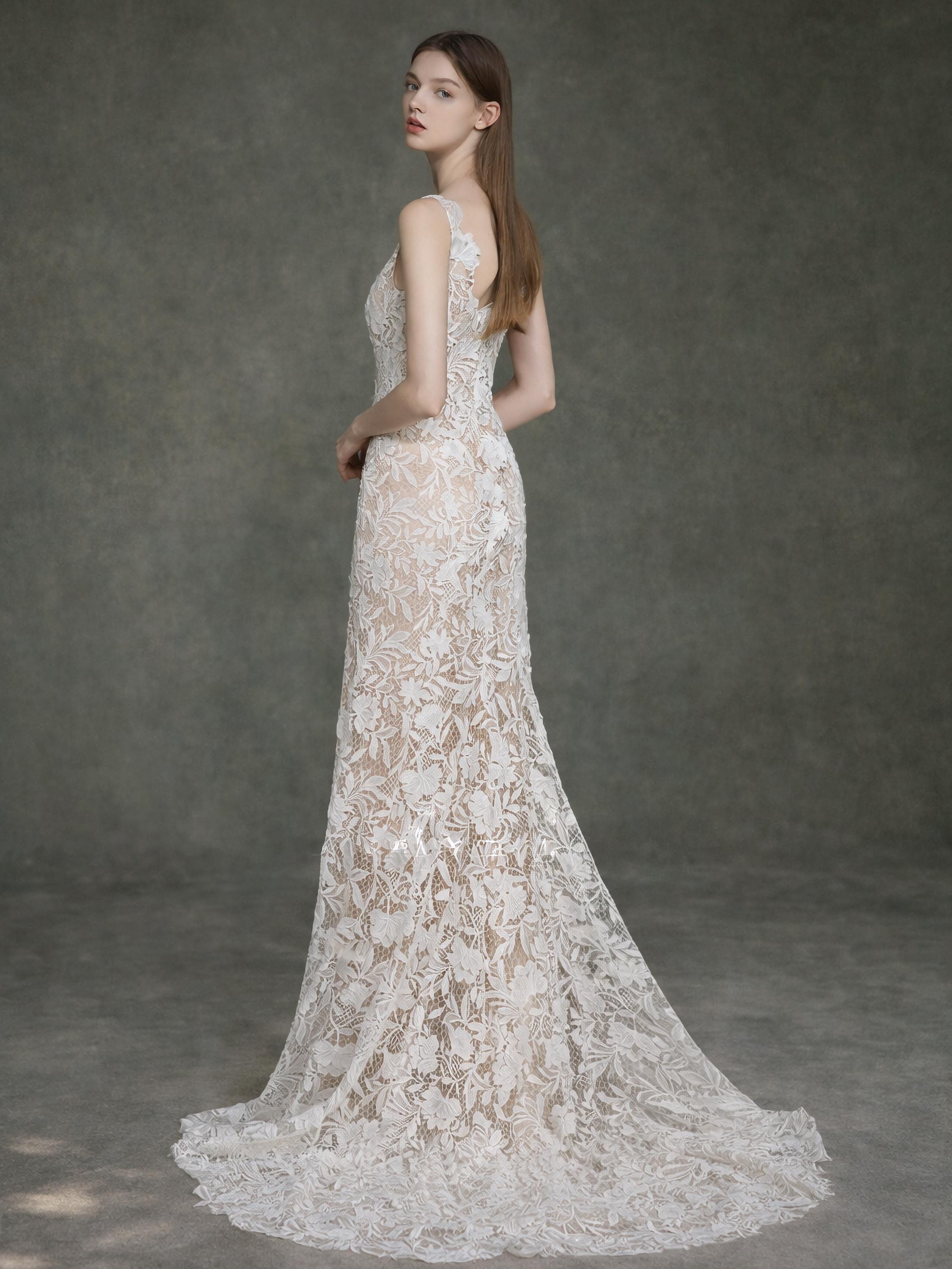 Sleeveless Lace Bridal Dress