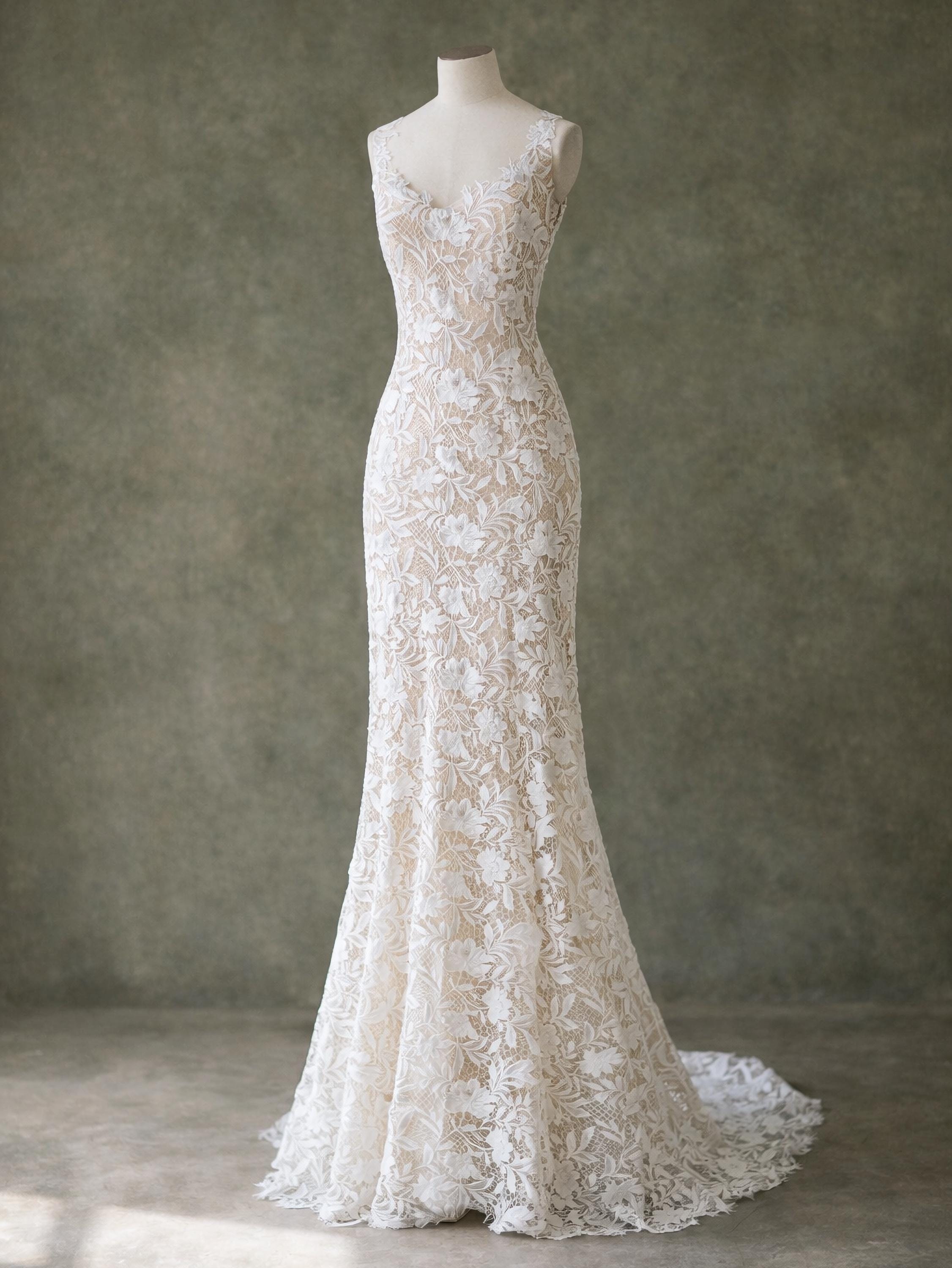 Sleeveless Lace Bridal Dress